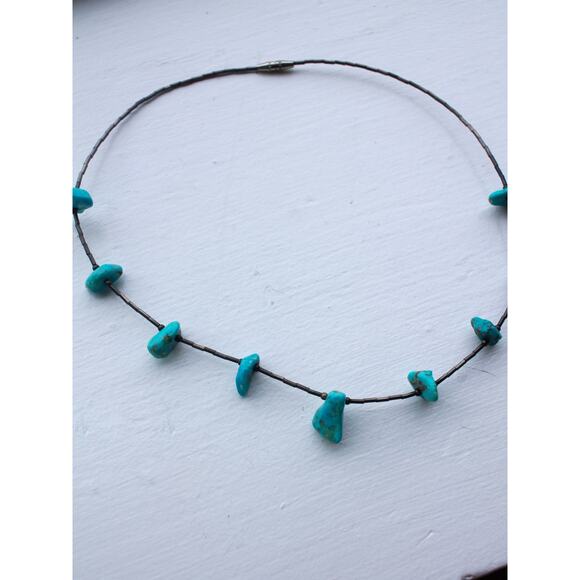 Vintage Southwestern Turquoise Nugget Necklace - Picture 8 of 8